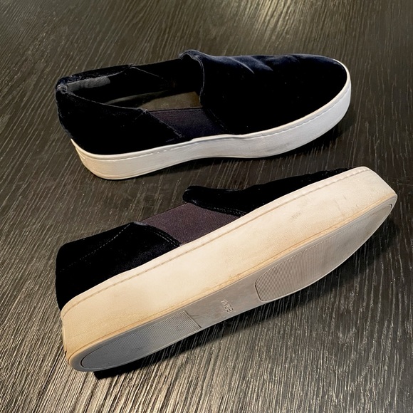 Vince Suede Platform Sneakers - Picture 4 of 4